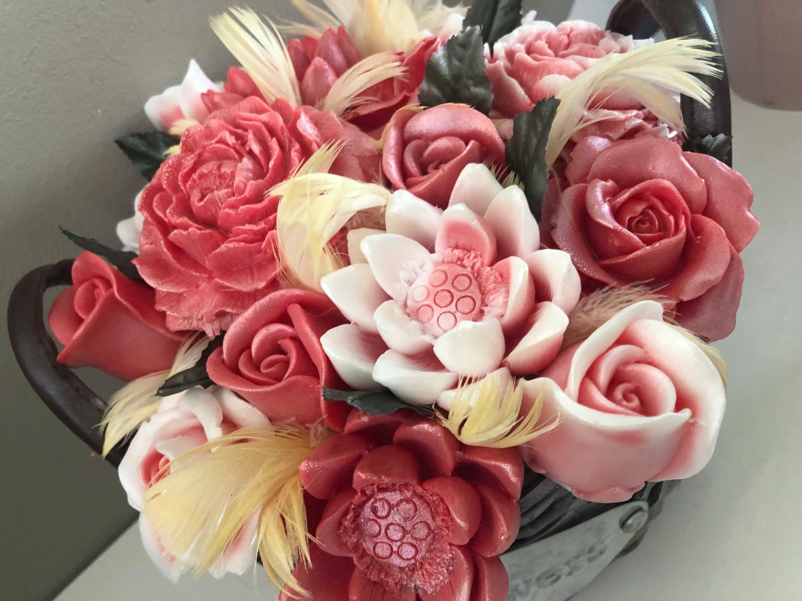 Mýdlová kytice - červená - Image 3